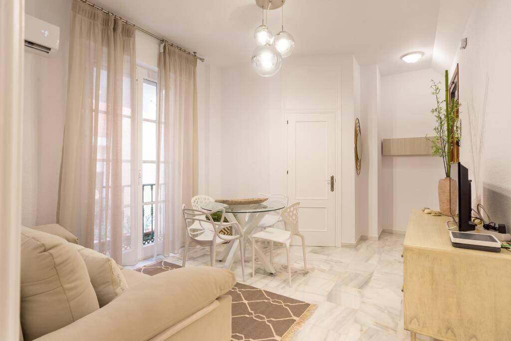 Апартаменты Tgh/ Malaga Centro Carreteria Экстерьер фото